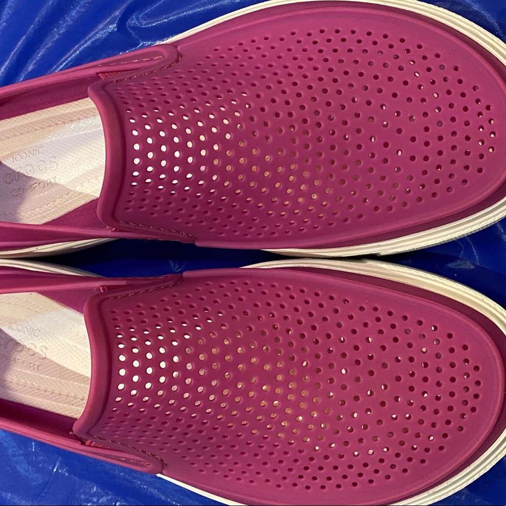 Crocs Iconic comfort shoes
